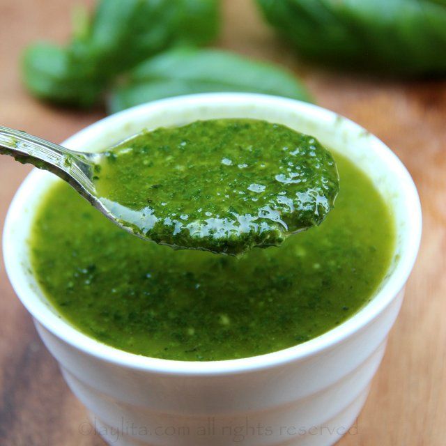Basil Pesto Garlic Dressing