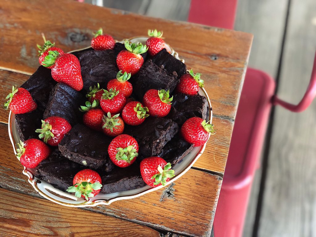 Keto Chocolate Walnut Brownies