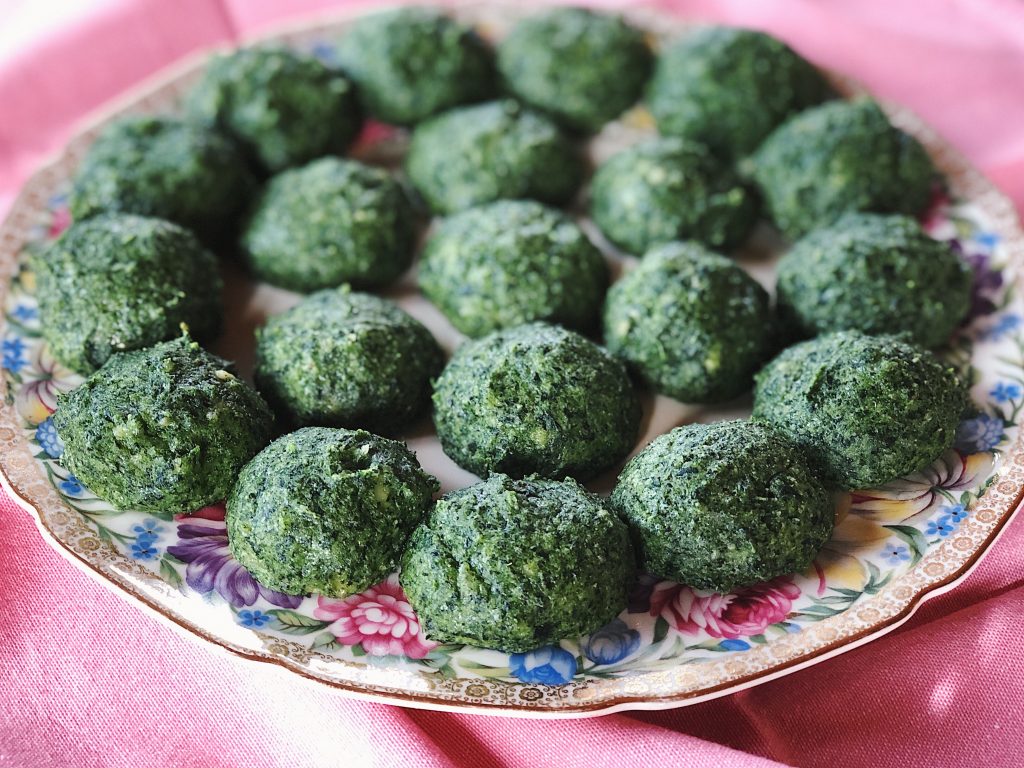 Keto Spinach Cheese Bites